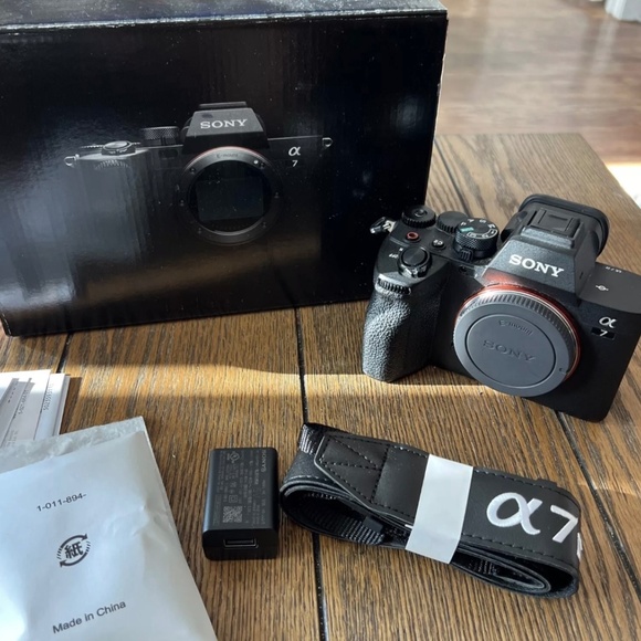 Sony alpha A7iv body only - Picture 1 of 11